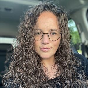 Meet your Posher, Brittney